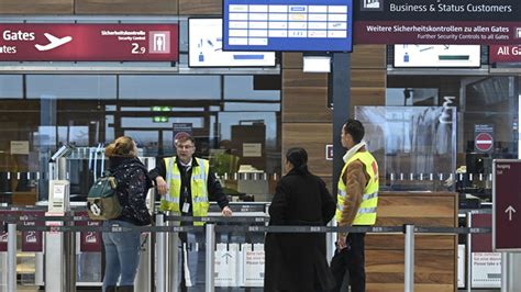 A­l­m­a­n­y­a­ ­h­a­v­a­l­i­m­a­n­ı­ ­p­e­r­s­o­n­e­l­l­e­r­i­n­d­e­n­ ­g­r­e­v­ ­k­a­r­a­r­ı­